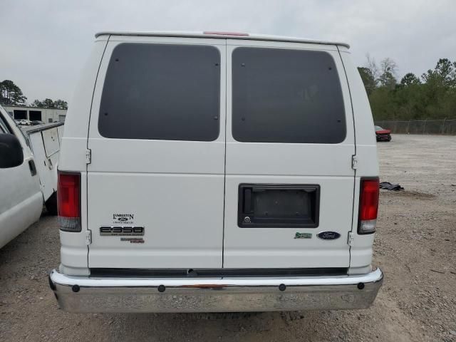 2011 Ford Econoline E350 Super Duty Wagon