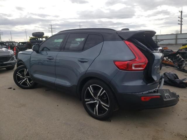 2021 Volvo XC40 T5 R-Design