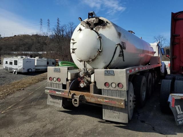 2019 Freightliner 122SD