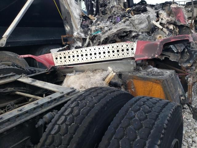 2016 Freigliner Cascadia 125