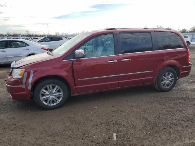 2010 Chrysler Town & Country Limited