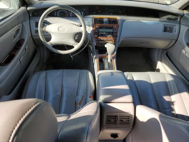 2000 Toyota Avalon XL