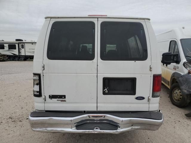 2006 Ford Econoline E350 Super Duty Wagon