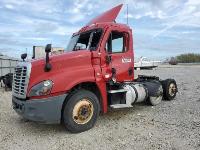 2015 Freightliner Cascadia 125