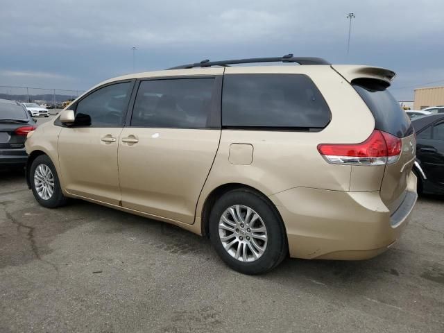 2011 Toyota Sienna XLE