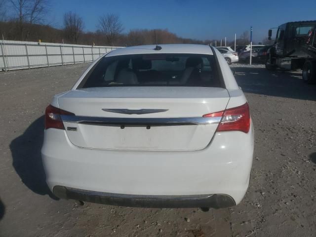 2013 Chrysler 200 Touring