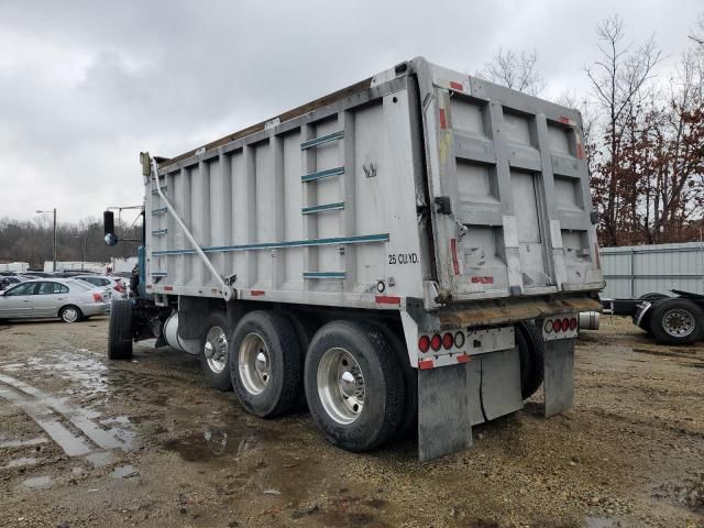 2006 Kenworth Construction T800