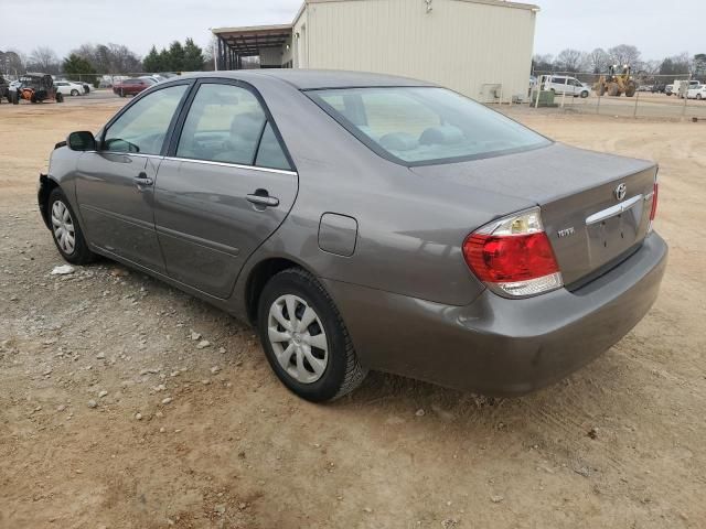 2005 Toyota Camry LE