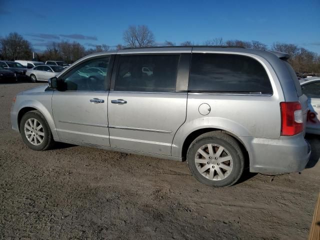 2012 Chrysler Town & Country Touring L