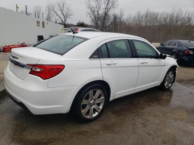 2013 Chrysler 200 Touring