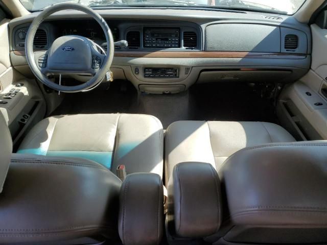 2003 Ford Crown Victoria LX