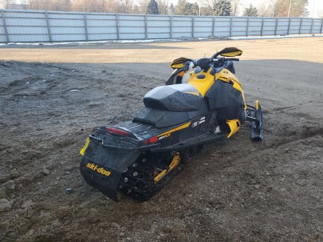 2014 Skidoo MXZ 800