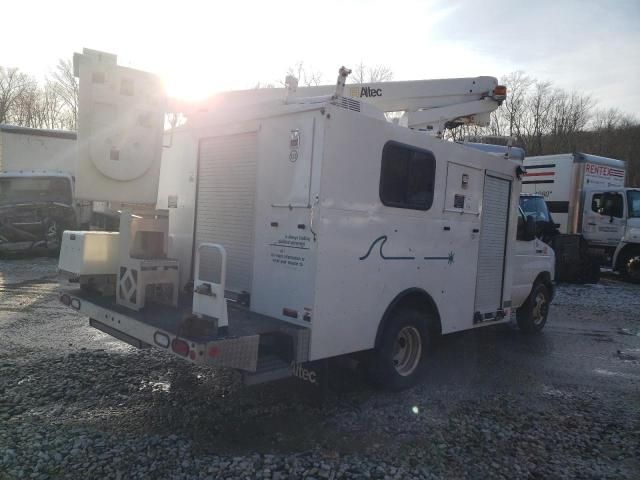 2019 Ford Econoline E350 Super Duty Cutaway Van