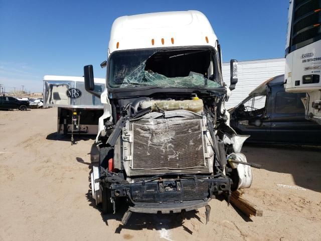 2020 Freightliner Cascadia 126