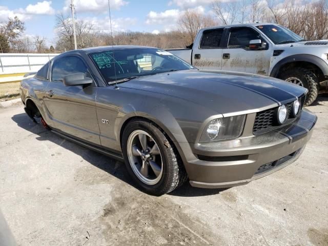 2005 Ford Mustang GT