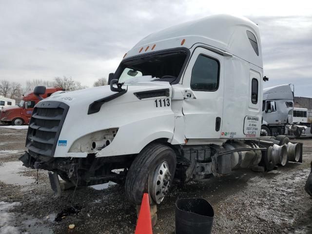 2020 Freightliner Cascadia 126