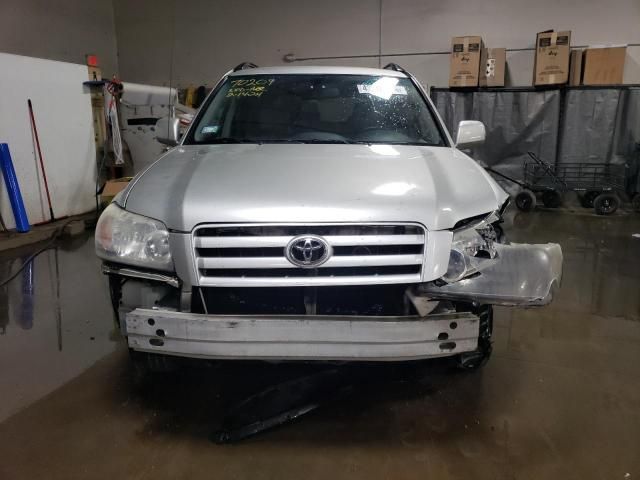 2004 Toyota Highlander Base