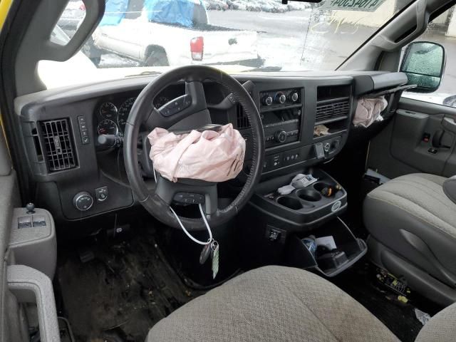 2022 Chevrolet Express G2500