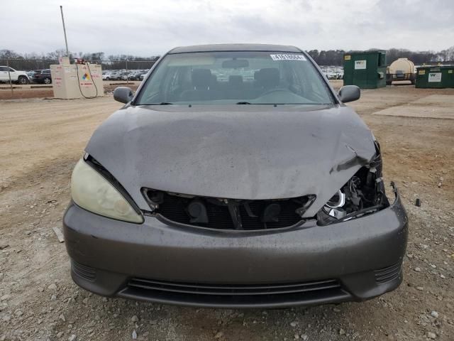 2005 Toyota Camry LE