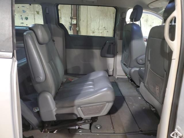 2010 Chrysler Town & Country Touring