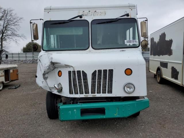 2014 Freightliner Chassis M Line WALK-IN Van