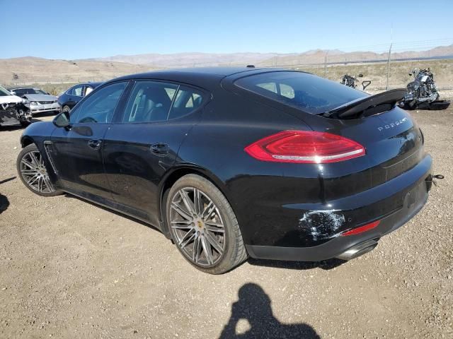 2016 Porsche Panamera 2