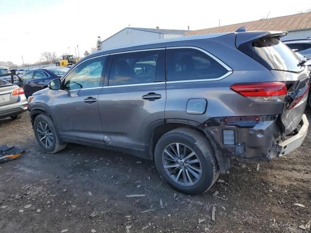 2017 Toyota Highlander SE