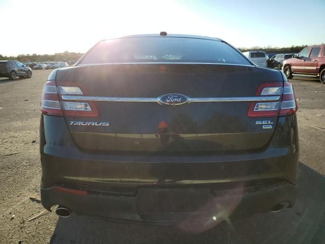 2015 Ford Taurus SEL