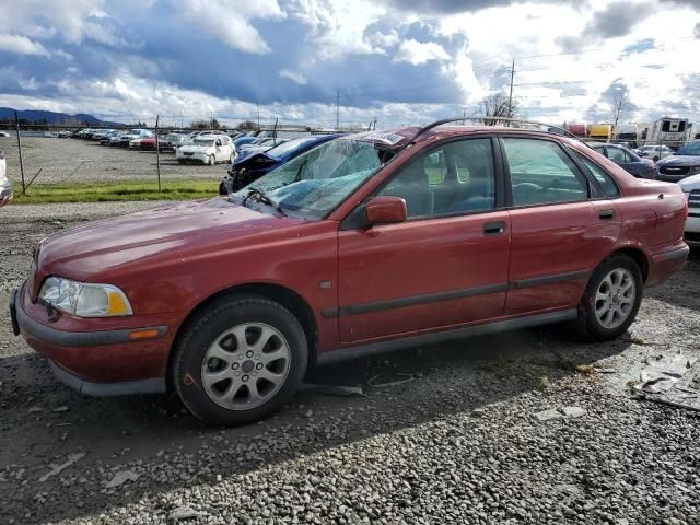 2000 Volvo S40