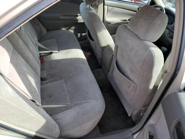 2004 Toyota Camry LE