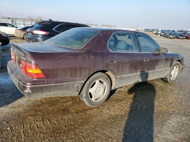 2000 Lexus LS 400