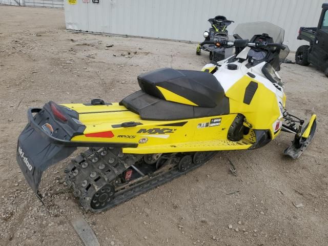 2017 Skidoo MXZ