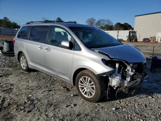 2015 Toyota Sienna XLE