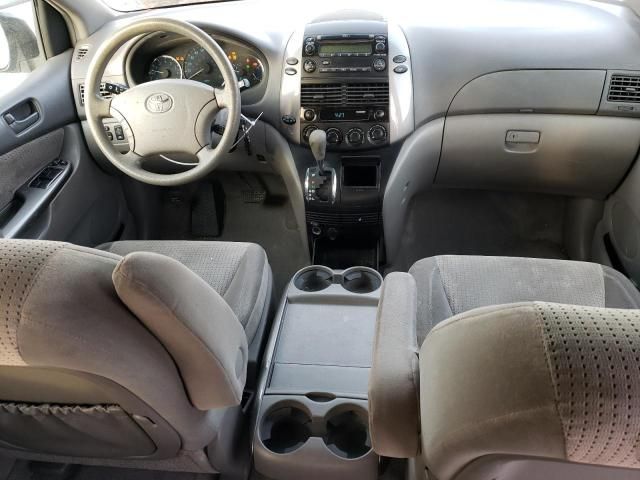 2008 Toyota Sienna CE