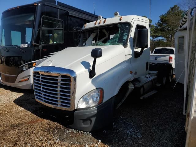 2019 Freightliner Cascadia Semi Truck