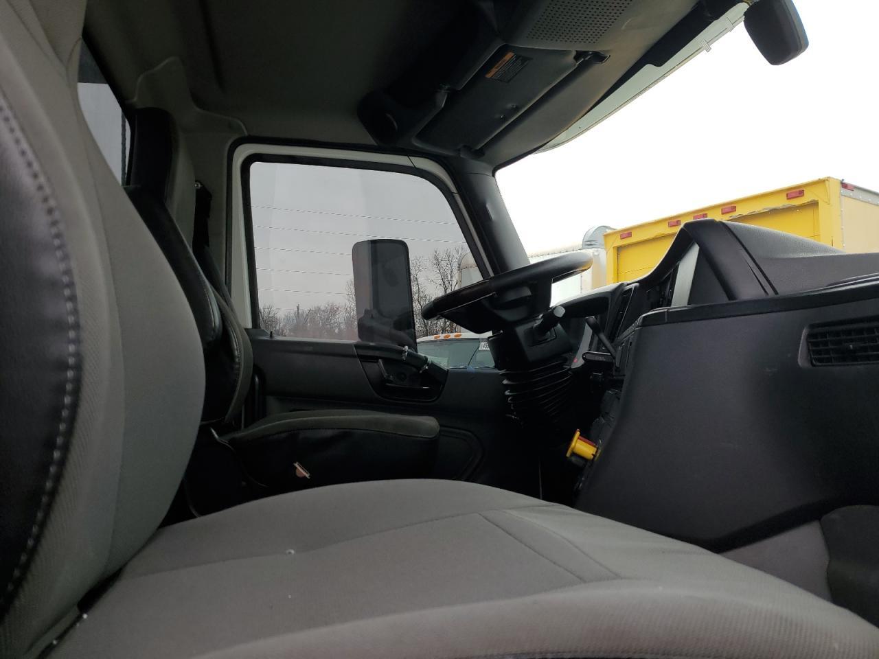 2020 International LT625