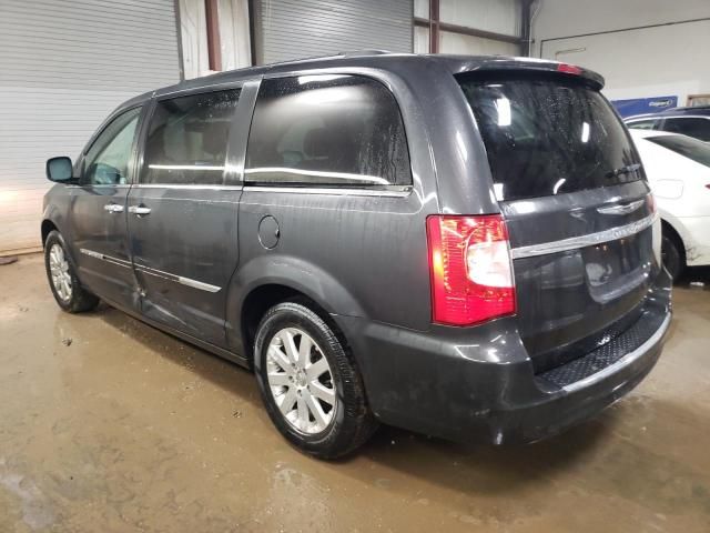 2011 Chrysler Town & Country Touring L