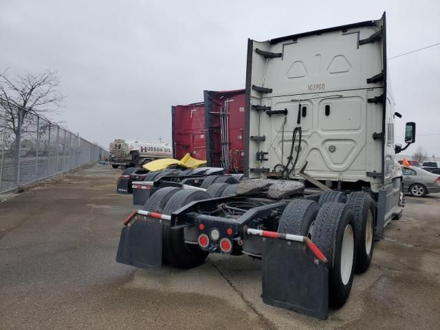 2019 Freightliner Cascadia 125