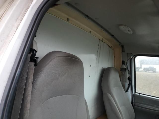 2006 Ford Econoline E350 Super Duty Cutaway Van