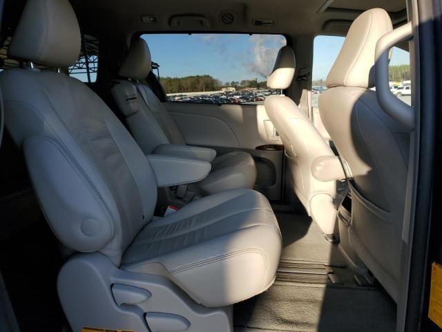 2014 Toyota Sienna XLE