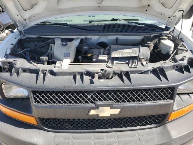 2013 Chevrolet Express G2500