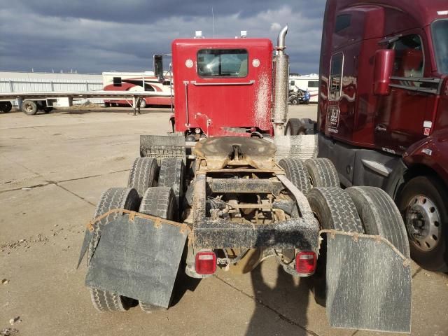 1996 Peterbilt 385 Semi Truck