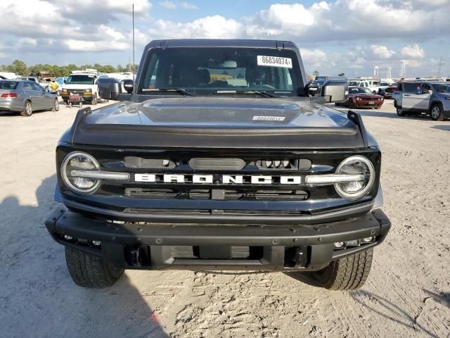 2021 Ford Bronco Base