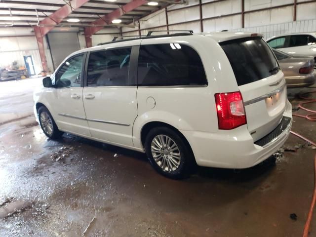 2015 Chrysler Town & Country Touring L