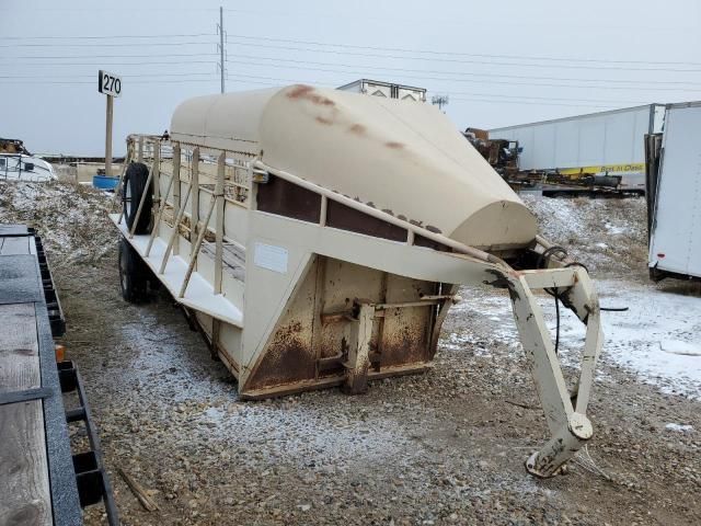 1985 West Horse Trailer