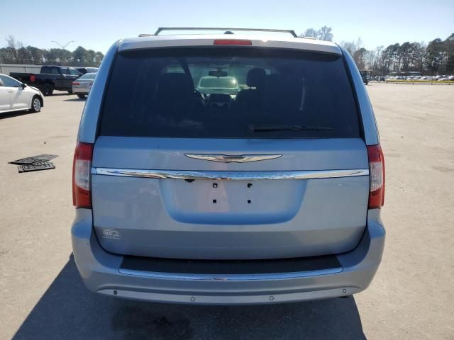 2012 Chrysler Town & Country Touring L