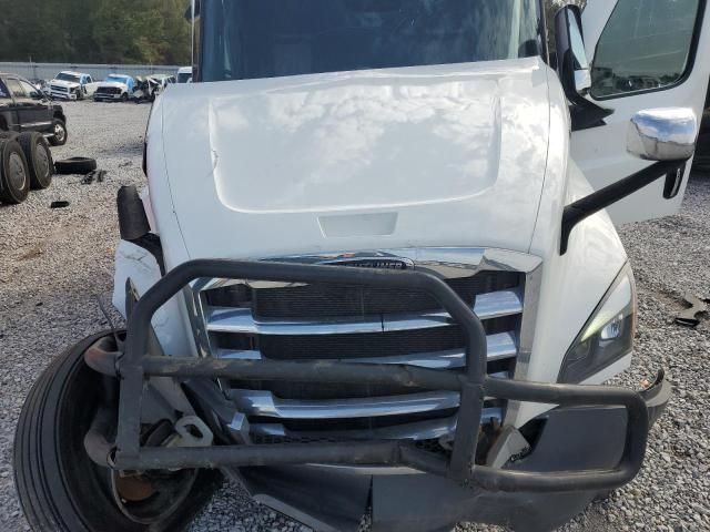 2023 Freightliner Cascadia 126