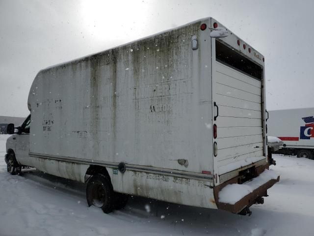 2003 Ford Econoline E450 Super Duty Cutaway Van