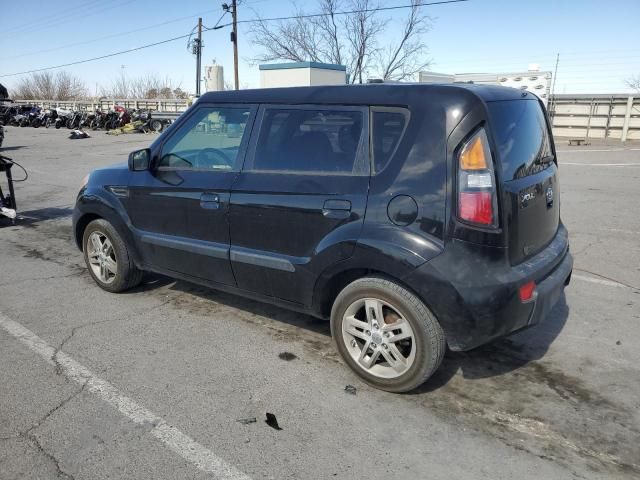 2010 KIA Soul +