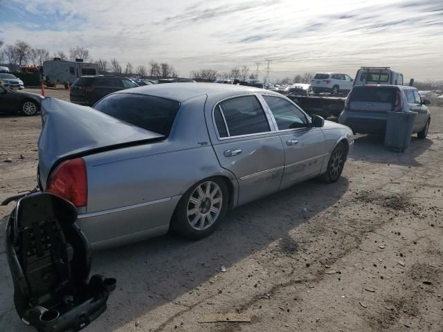 2006 Lincoln Town Car Signature Limited